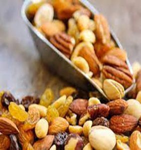 کره بادام زمینی و آجیل برای افزایش وزن