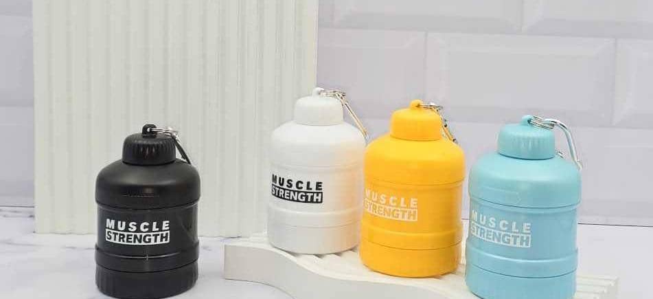 قیف پروتئین 2 تیکه MUSCLE STRENGTH زرد رنگ 2 قیف پروتئین 2 تیکه MUSCLE STRENGTH زرد رنگ - Image 2